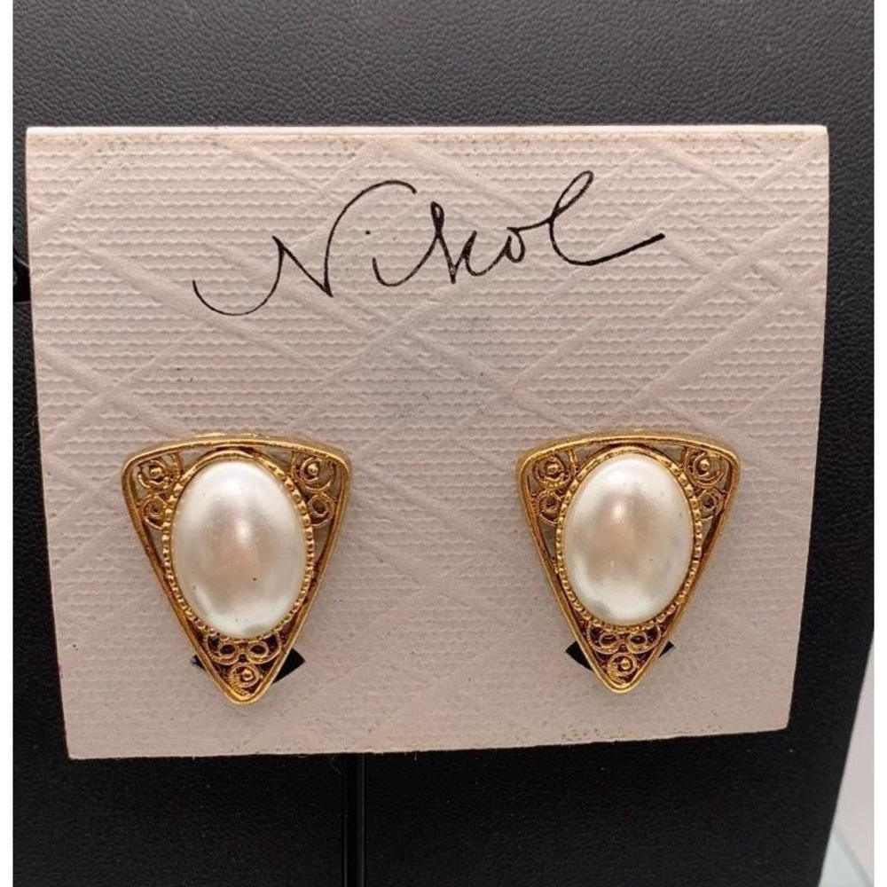 Vintage Nikol New‎ Old Stock Gold Tone And Faux Pearl Cabachon Pierced Earrings